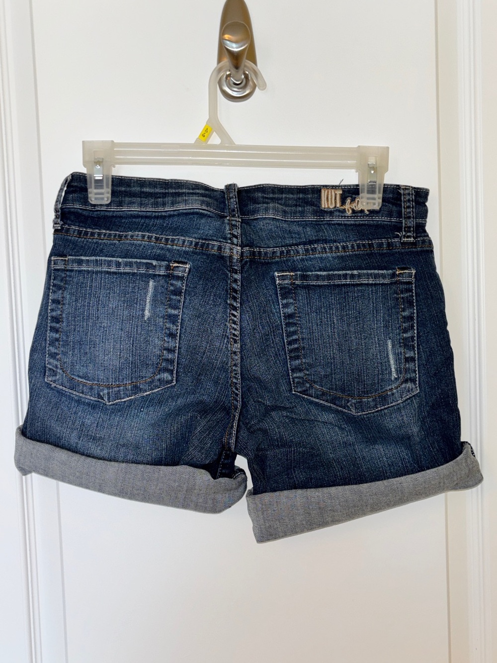 Kut from the Kloth Shorts SZ 6 - Picture 2 of 8